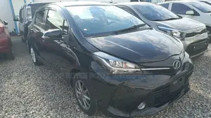 Toyota Vitz 1.3 FWD 3dr 2015 Black