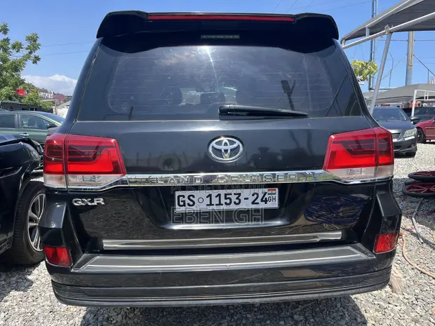 Toyota Land Cruiser 4.0 V6 GX-R 2010 Black - 1