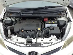 Toyota Vitz 2012 White