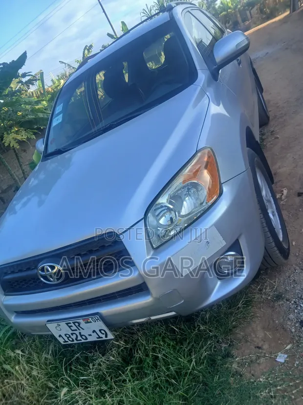 Toyota RAV4 2.5 4x4 2010 Silver - 1