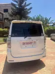 Toyota Voxy V 4WD 8-Seater 2012 White - 4