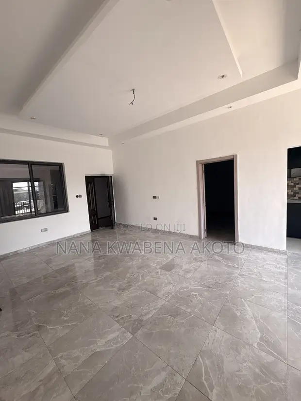 3 Bedroom Apartment for Rent in 7 Brothers, Abofu - 1