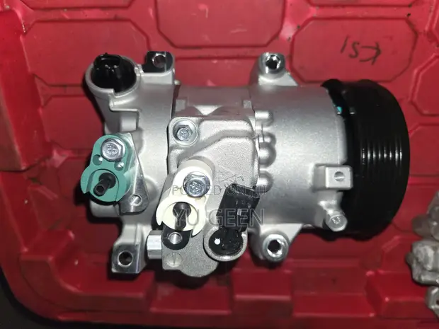 Toyota Corolla AC Compressor (2010-2013) - 1