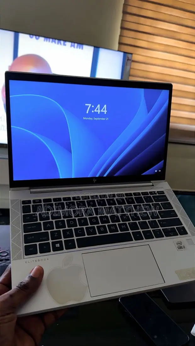 HP EliteBook x360 1040 G7 Laptop - Intel Core i7, 16GB RAM, 512GB SSD - 1
