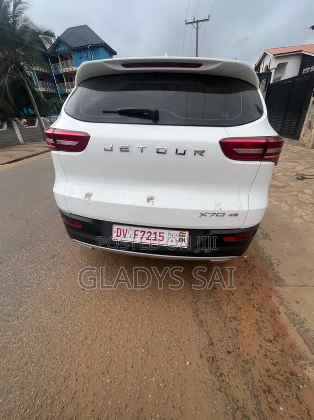 Jetour X70 1.5 7-Seater FWD 2019 White - 1