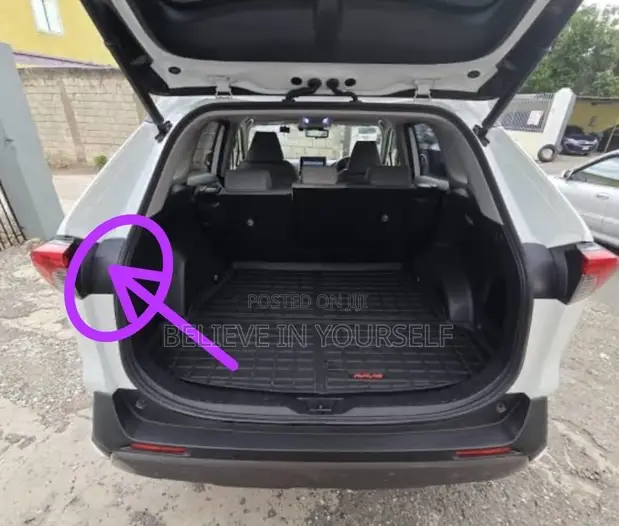 Toyota RAV4 Tail Light Cover (2019-2025) - 1