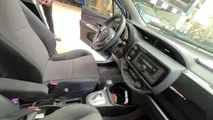 2014 Toyota Vitz 1.3 FWD 5dr Hatchback