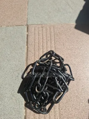 Heavy-Duty Coated Steel Security Chain (163cm)