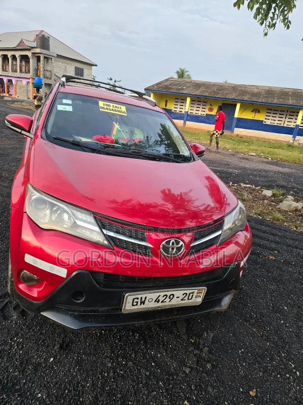 Toyota RAV4 LE 2015 Red SUV AWD - 1