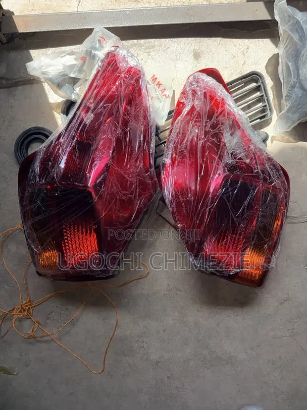 Toyota RAV4 2013-2016 Tail Light - 1