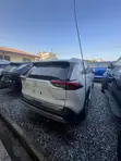 Toyota RAV4 LE FWD 2020 White - 3