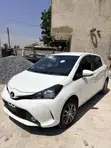 Toyota Vitz 1.3 AWD 5dr 2015 White - 4
