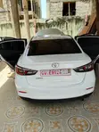 2019 Toyota Yaris LE Sedan - 5