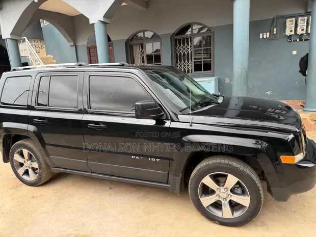 Jeep Patriot 2016 Black - 1