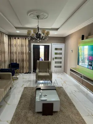 2 Bedroom Airbnb Apartment, Madina Estate