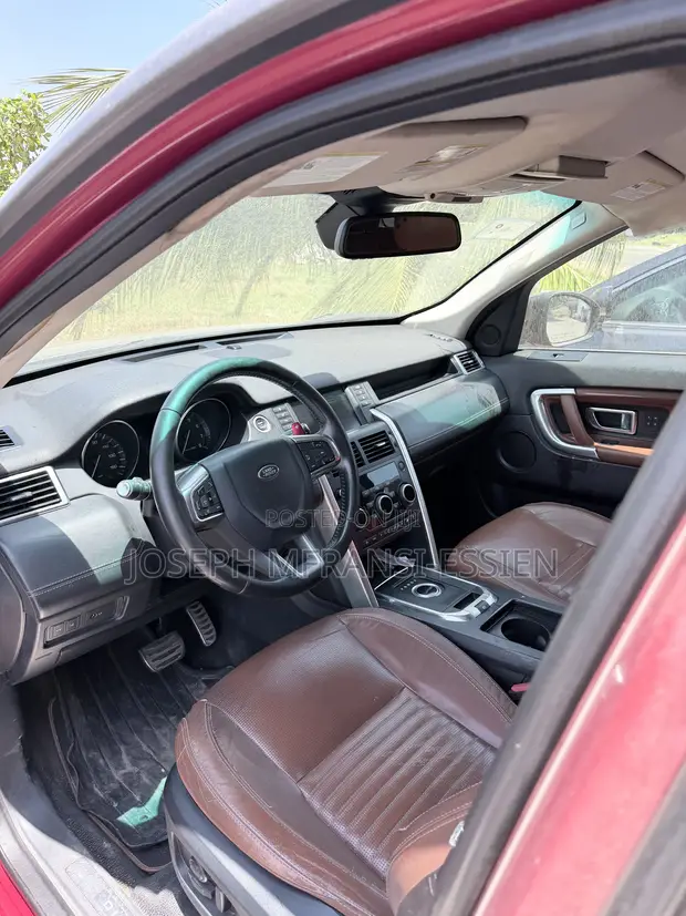 Land Rover Discovery Sport 2016 Maroon - 1
