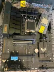 ASUS TUF Gaming B650-E WiFi Motherboard with Ryzen 7 7800X3D - 3