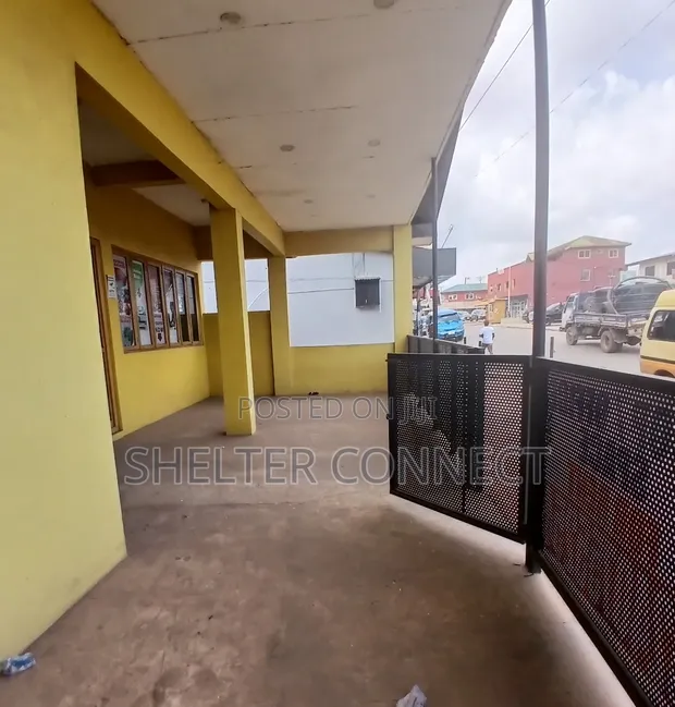 Office Space / Shop for Rent in Madina - 1