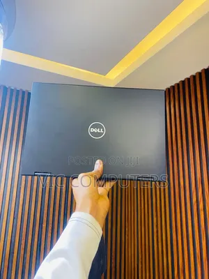 Dell Latitude 3390 2-in-1 Laptop - Core i5, 8GB RAM, 256GB SSD