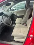Toyota Vitz 1.3 FWD 5dr 2010 Red - 3