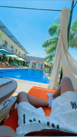 Swimming Pool Maintenance Service