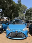 Toyota Vitz 1.3 FWD 5dr 2017 Blue - 4