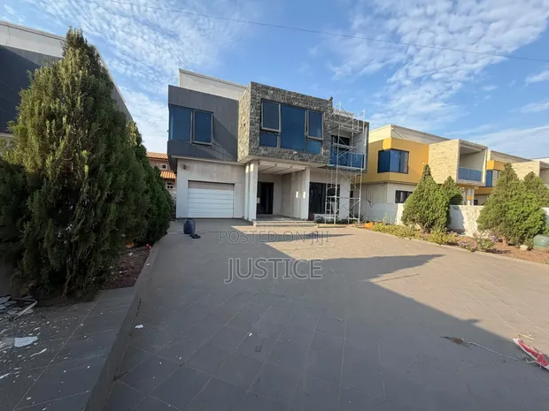 4 Bedroom House for Rent in East Legon, Boundary Road Area - 1