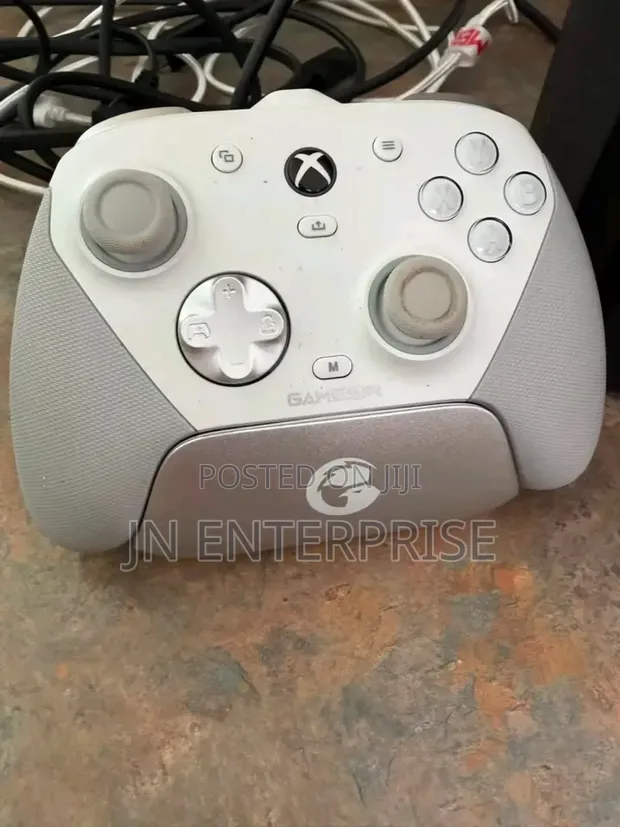 Microsoft Xbox Series X with FIFA 27 - 1