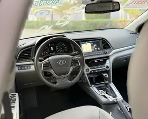 2017 Hyundai Elantra Limited Sedan FWD (2.0L) Black