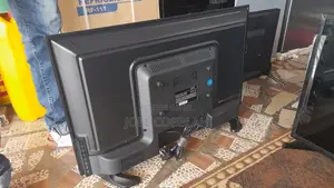 Asano 32-Inch Digital Satellite TV