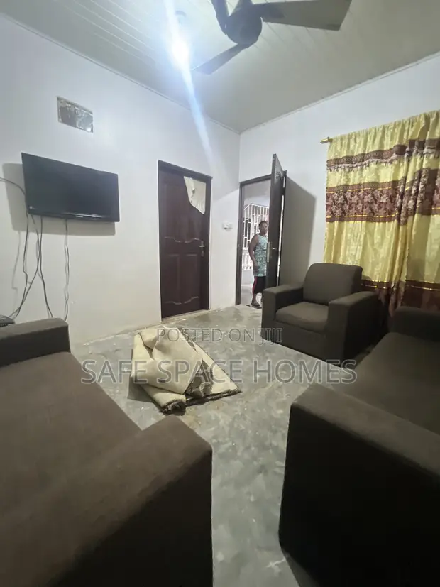 1 Bedroom Self-Compound House for Rent in Tse Addo - 1