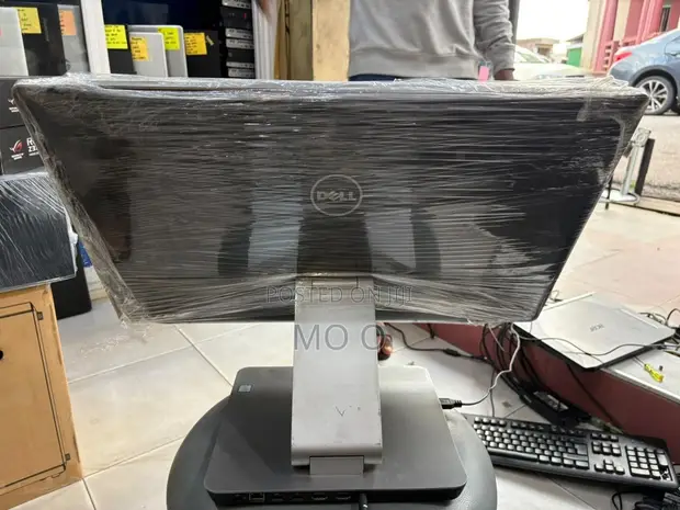 Dell Inspiron 24 5000 All-in-One Desktop - 1