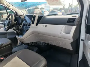 Toyota HiAce 2021 Diesel