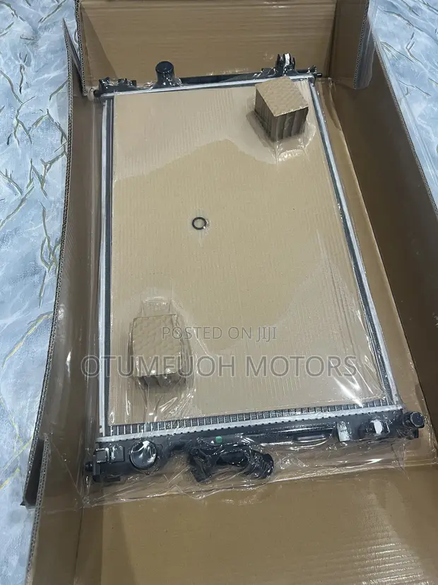 Toyota Camry Radiator (Water Tank) - Brand New - 1