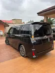 Toyota Voxy V 4WD 8-Seater 2015 Black - 4