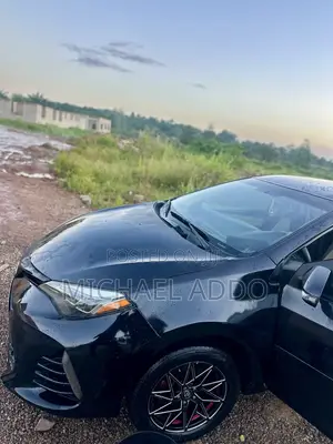 2016 Toyota Corolla LE Sedan