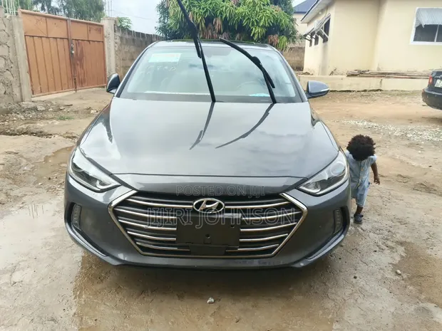 Hyundai Elantra 2018 Limited - 1
