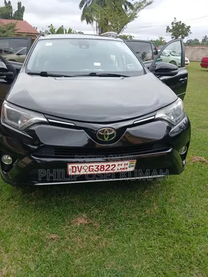 2018 Toyota RAV4 XLE SUV AWD
