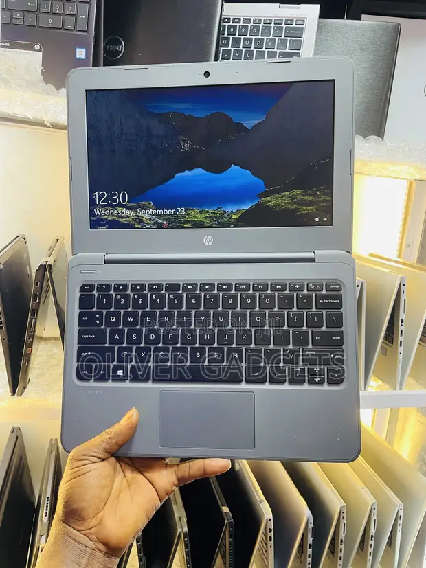 HP Stream 11 Laptop - 4GB RAM, 60GB SSD - 1