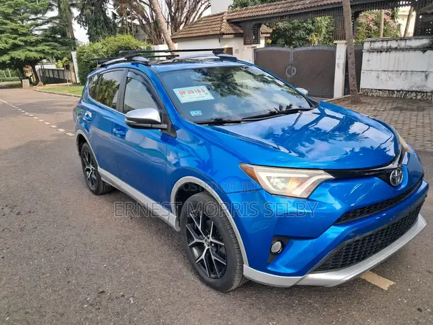 Toyota RAV4 SE FWD 2017 Blue - 1