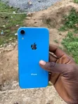 Apple iPhone XR 128GB Blue - 1