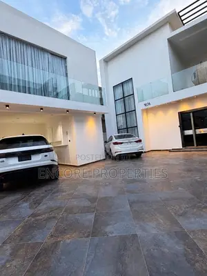 Furnished 4-Bedroom House with Outhouse in Oyarifa