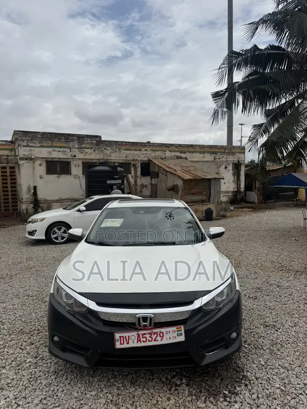 Honda Civic 2017 White - 1