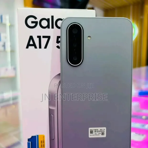 New Samsung Galaxy A17 5G 256GB Gray - 1