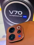 New Vivo V70 256GB Orange - 4