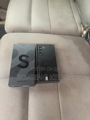 New Samsung Galaxy S22+ 5G 256GB Black