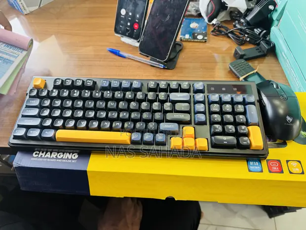 Gaming Wireless Keyboard and Mouse with RGB - 1