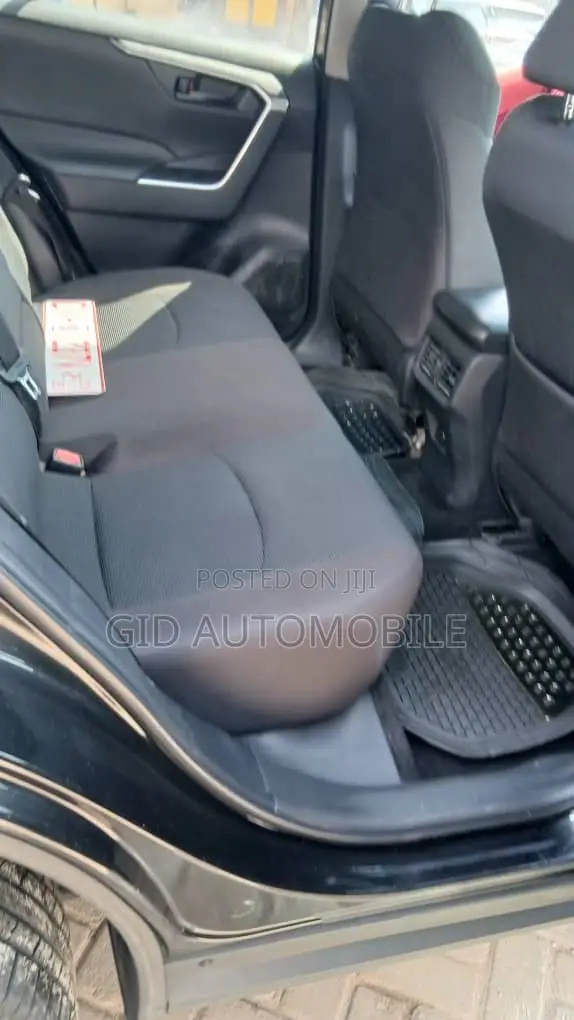 Toyota RAV4 2023 Gray - 1