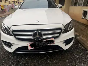 Mercedes-Benz E300 Base RWD Sedan 2017 White