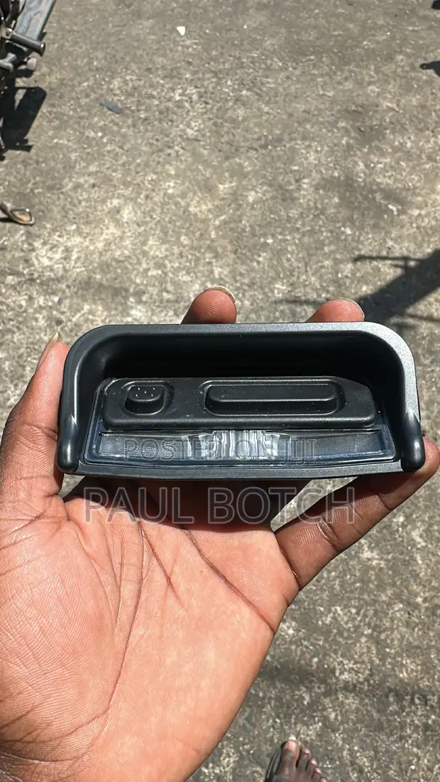 2016-2021 Honda Civic Tailgate Release Switch & License Plate Light - 1